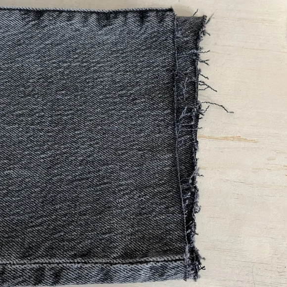 Madewell The Perfect Vintage Jean Ripped Knee Edition in Cosner Wash - Size 24 - Picture 5 of 11